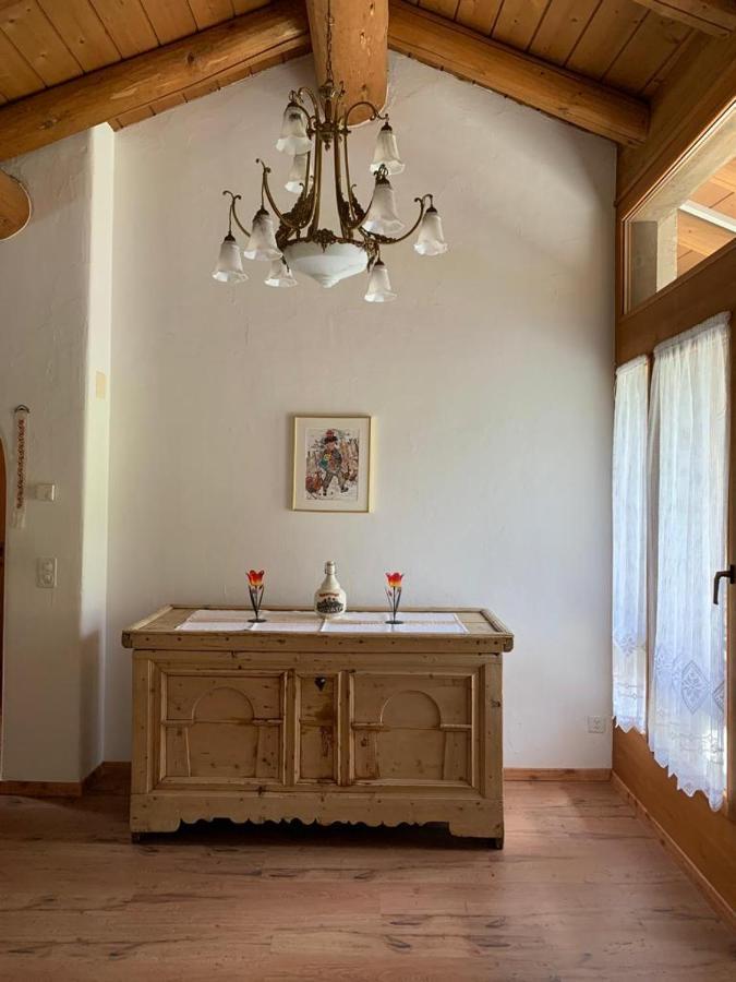 Ferienwohnung Jalet Tschierv Zewnętrze zdjęcie