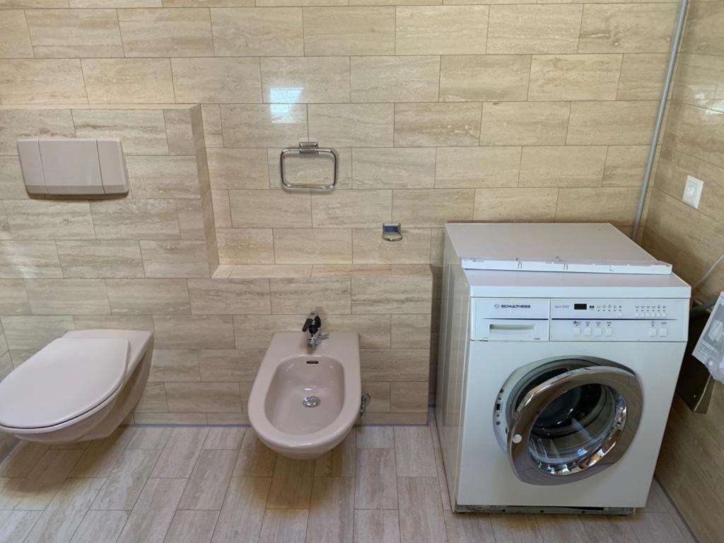 Ferienwohnung Jalet Tschierv Zewnętrze zdjęcie